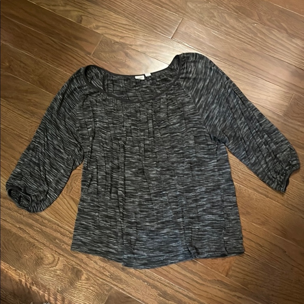 GAP Women's Black/gray Top sz small